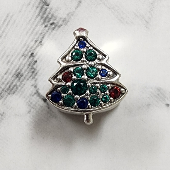 Pandora Christmas Tree Charm - Picture 3 of 7